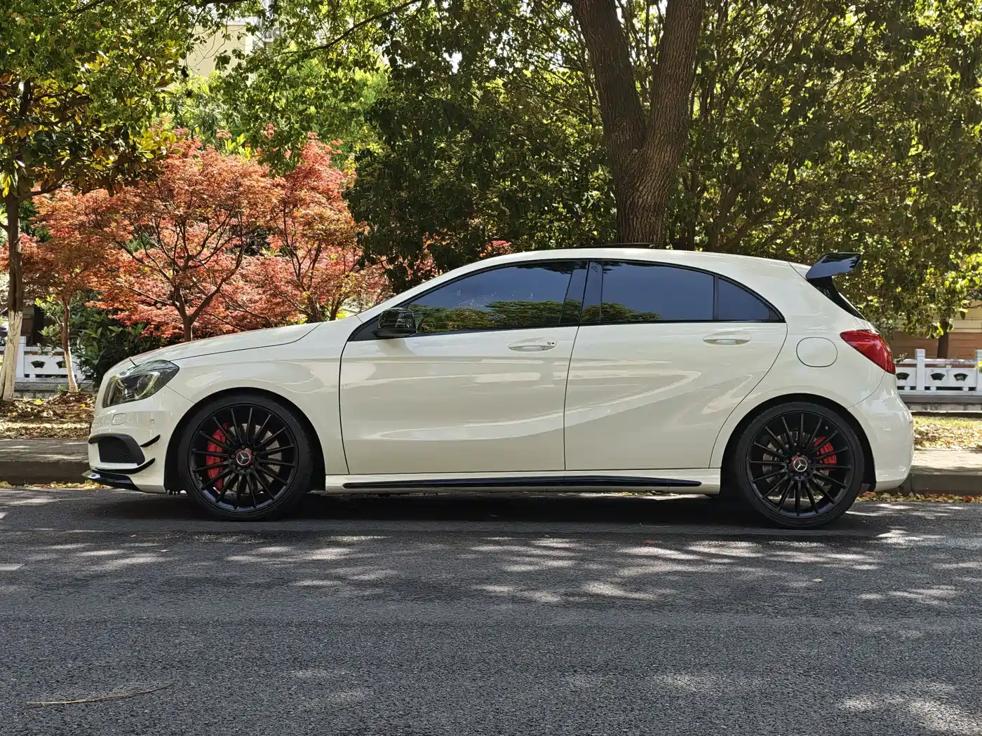 Mercedes-Benz A-Class AMG (Import) 2014 AMG A 45 4MATIC фото 19