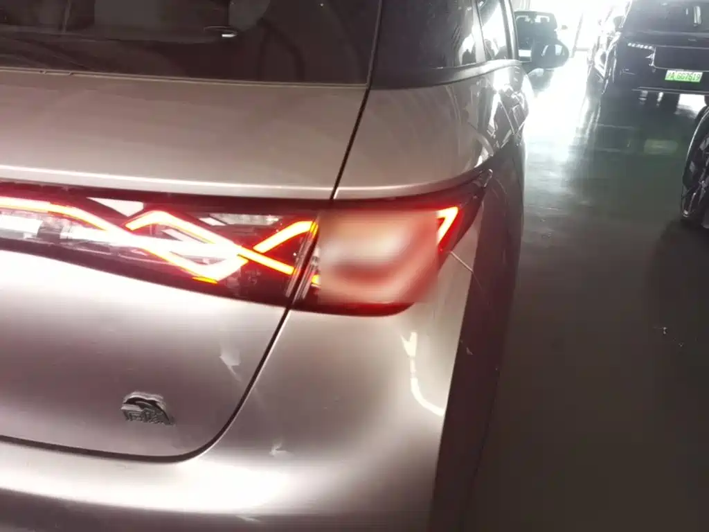 BYD Dolphin 2021 2021 Model 405km Fashion Edition