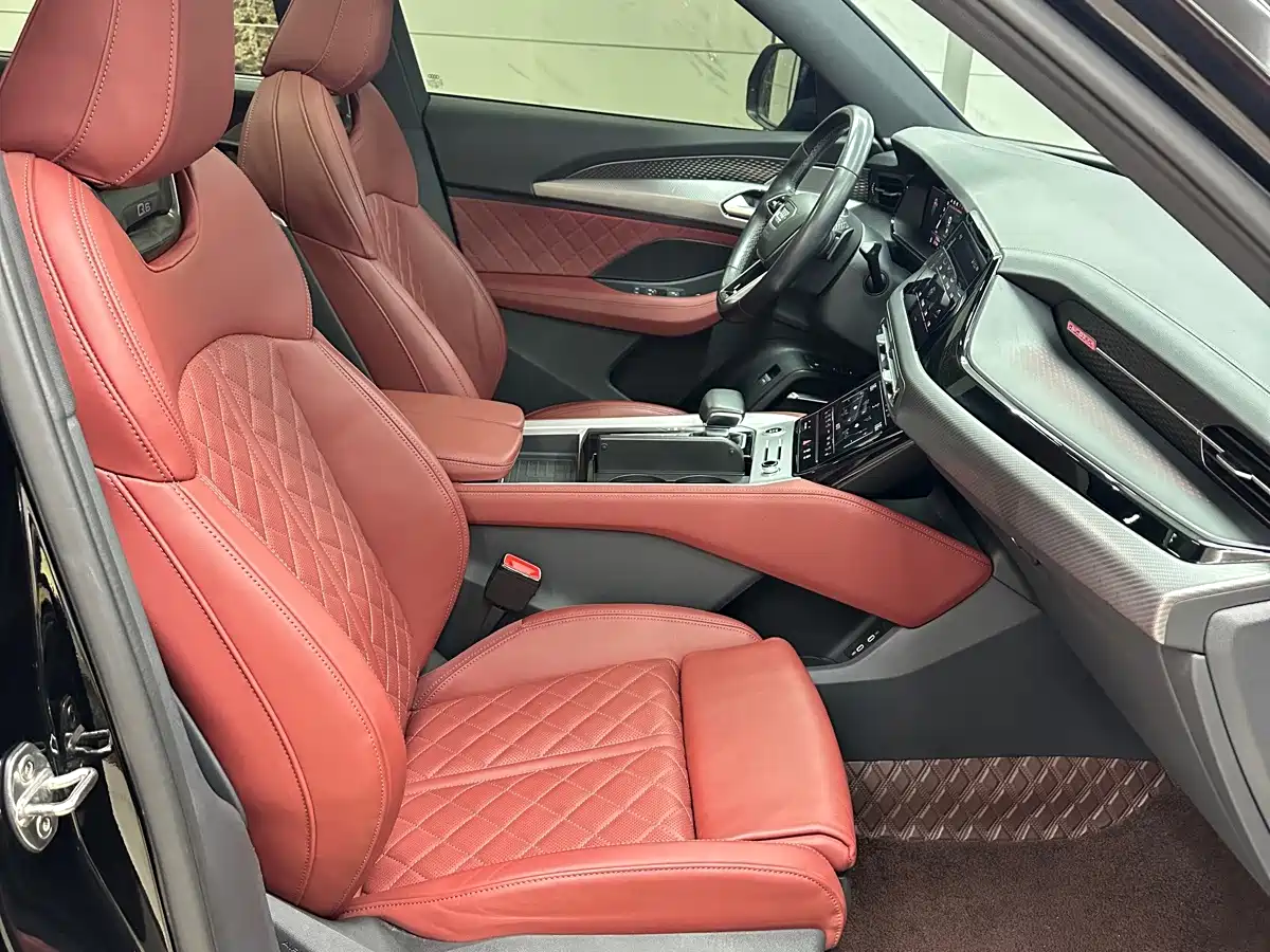 Audi Q6 2024 2024 45 TFSI quattro Black Warrior Edition 6-seater