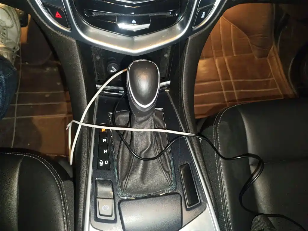 Cadillac SRX 2015 3.0L Comfort фото 14