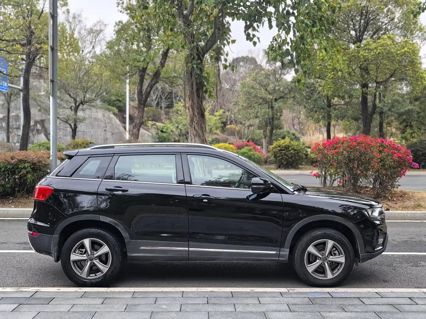 Haval H6 Coupe 2016 Blue Label 1.5T Automatic 2WD Urban фото 19