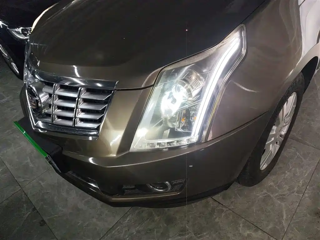 Cadillac SRX 2015 3.0L Comfort фото 24