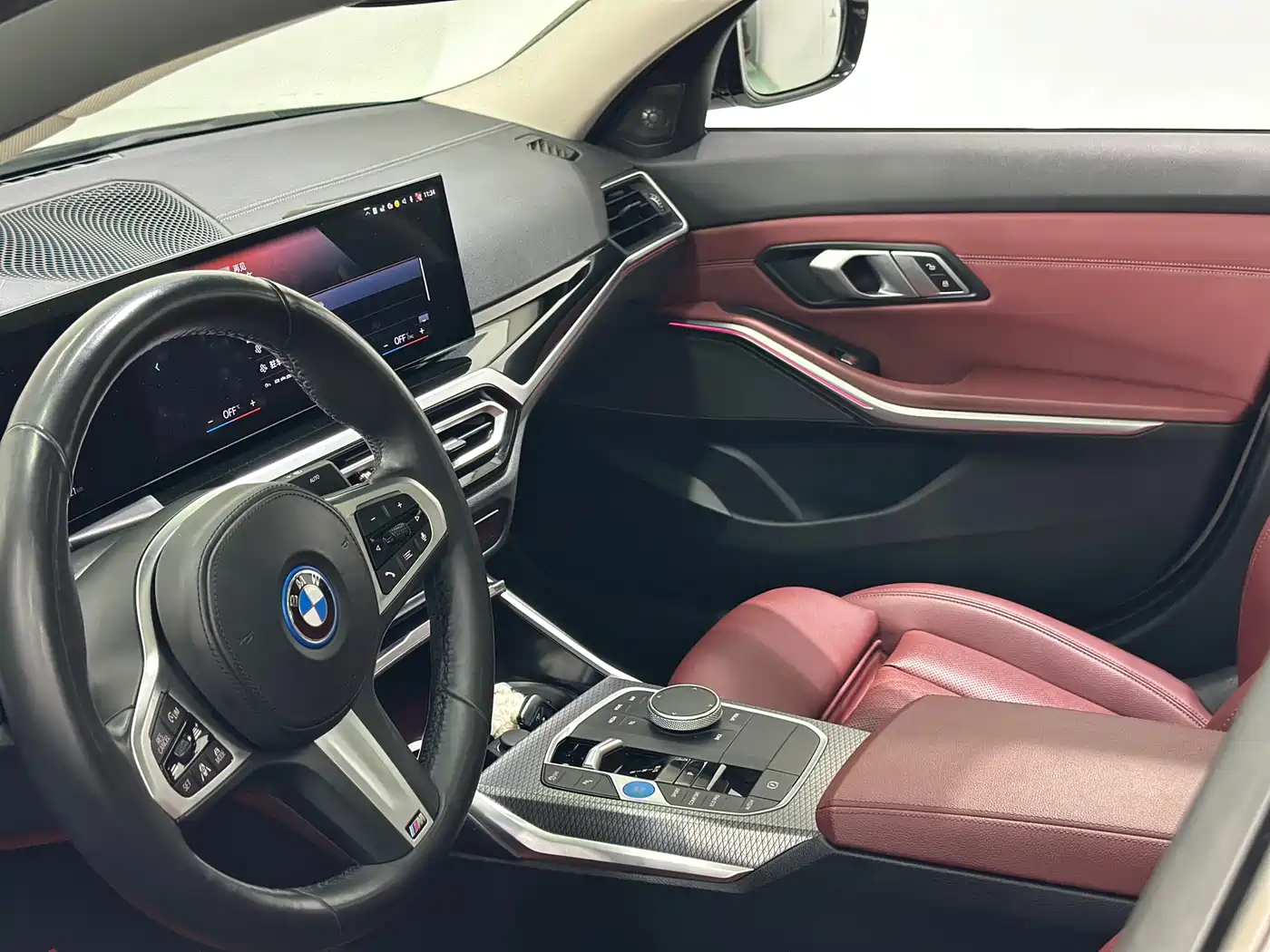 BMW i3 2023 eDrive 40 L Shadowline Package фото 32