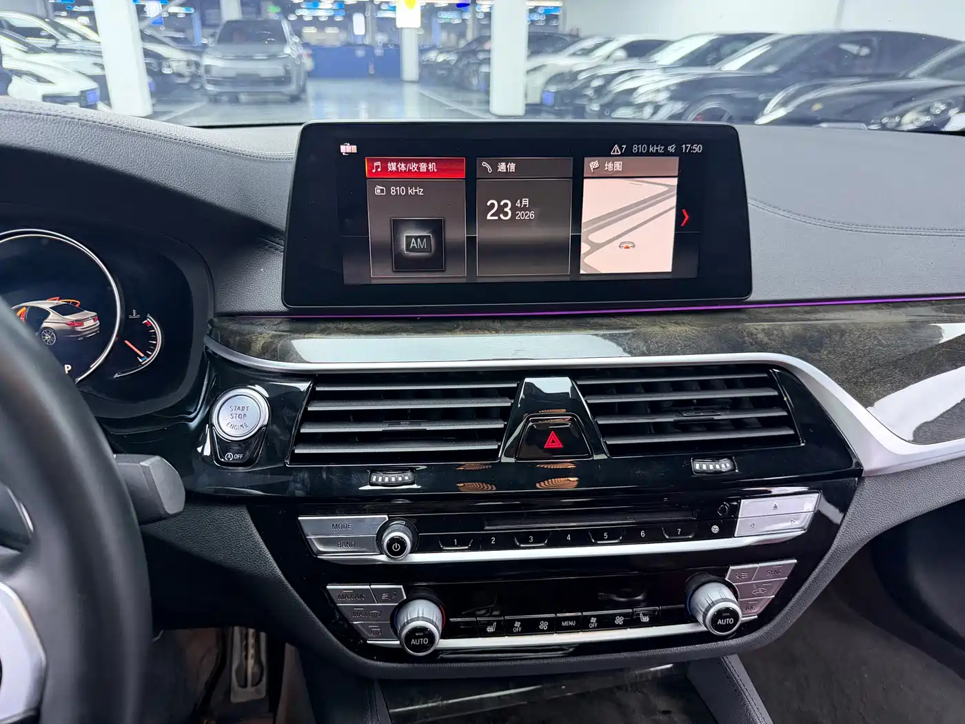 BMW 5 Series 2018 530Li Leading M Sport Package фото 8