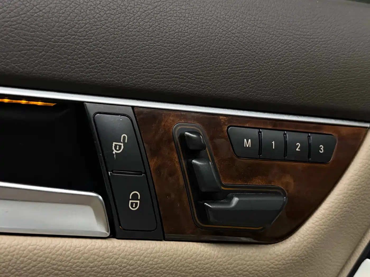 Mercedes-Benz C-Class 2013 C 260 Elegance Grand Edition фото 15