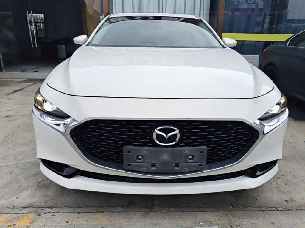 Mazda Mazda3 Axela 2025 2023 2.0L Auto Zhixuan