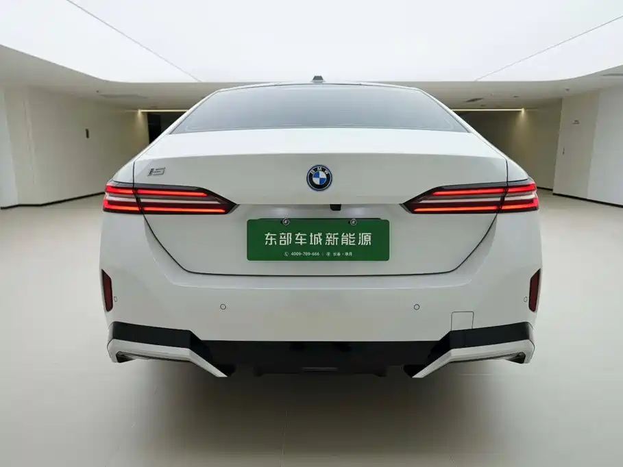 BMW i5 2024 2024 eDrive 35L M Sport Package