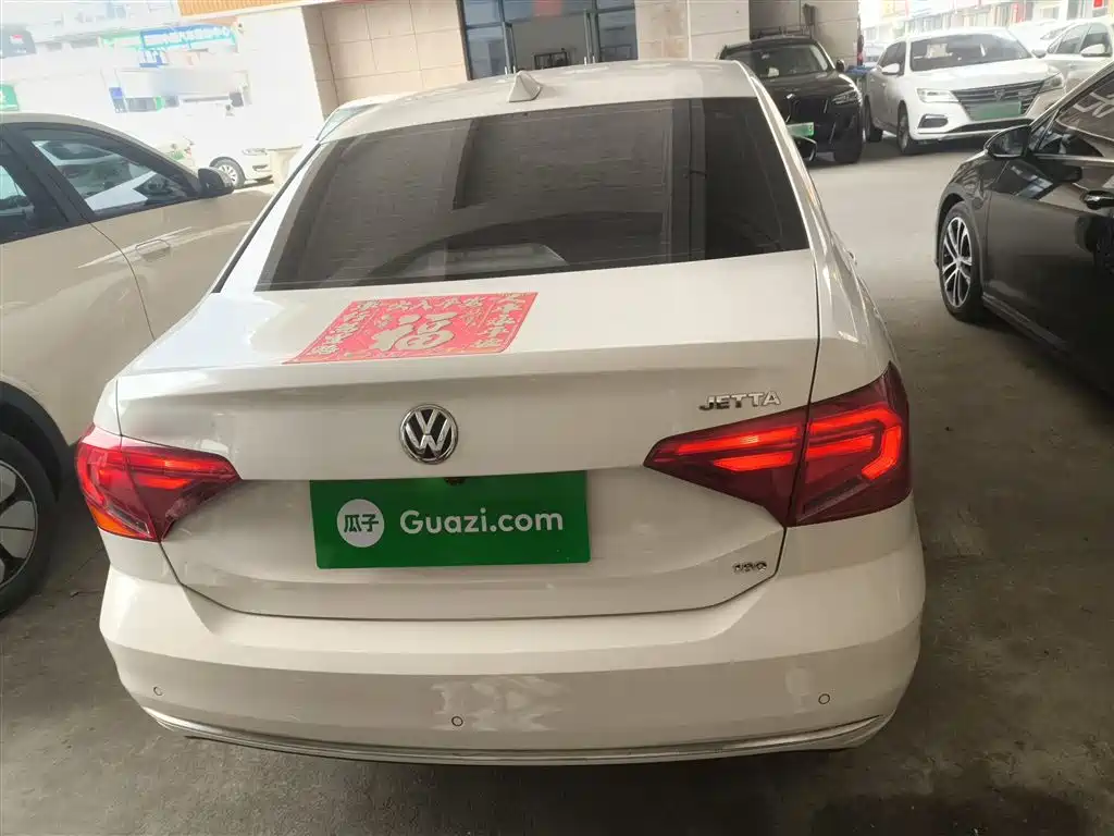 Volkswagen Jetta 2017 1.5L Manual Comfort фото 4