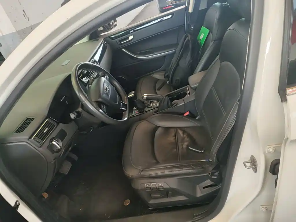 Qoros 3 2016 2016 Urban SUV 1.6T Automatic Zhizhen