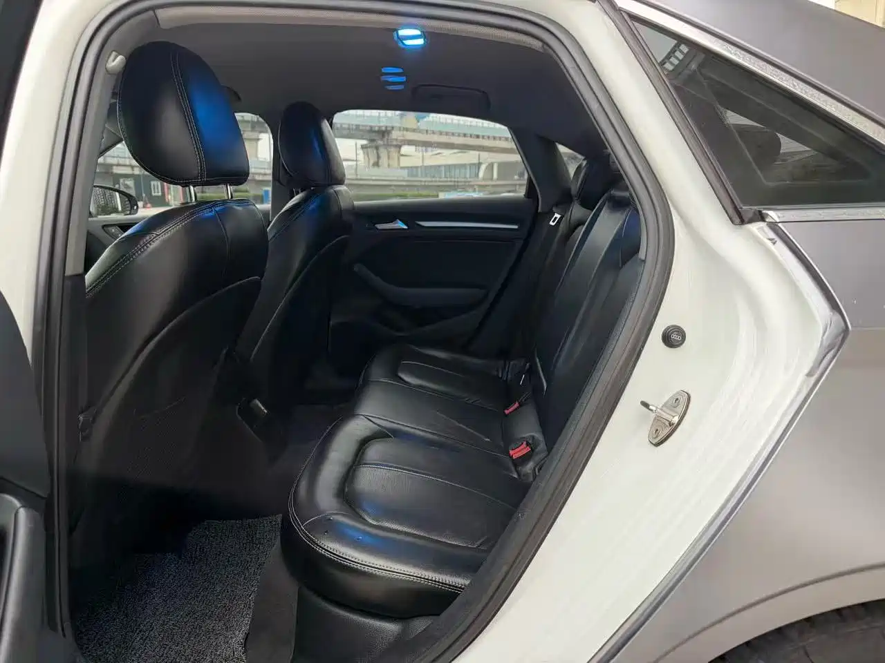 Audi A3 2018 30th Anniversary Limousine 35 TFSI Progressive фото 5