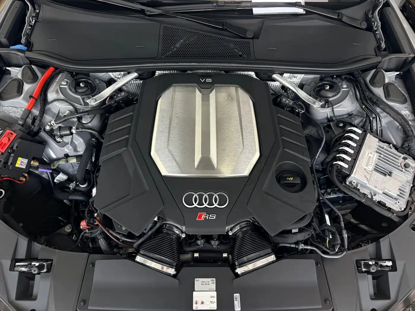 Audi RS 6 2024 2024 RS 6 4.0T Avant performance