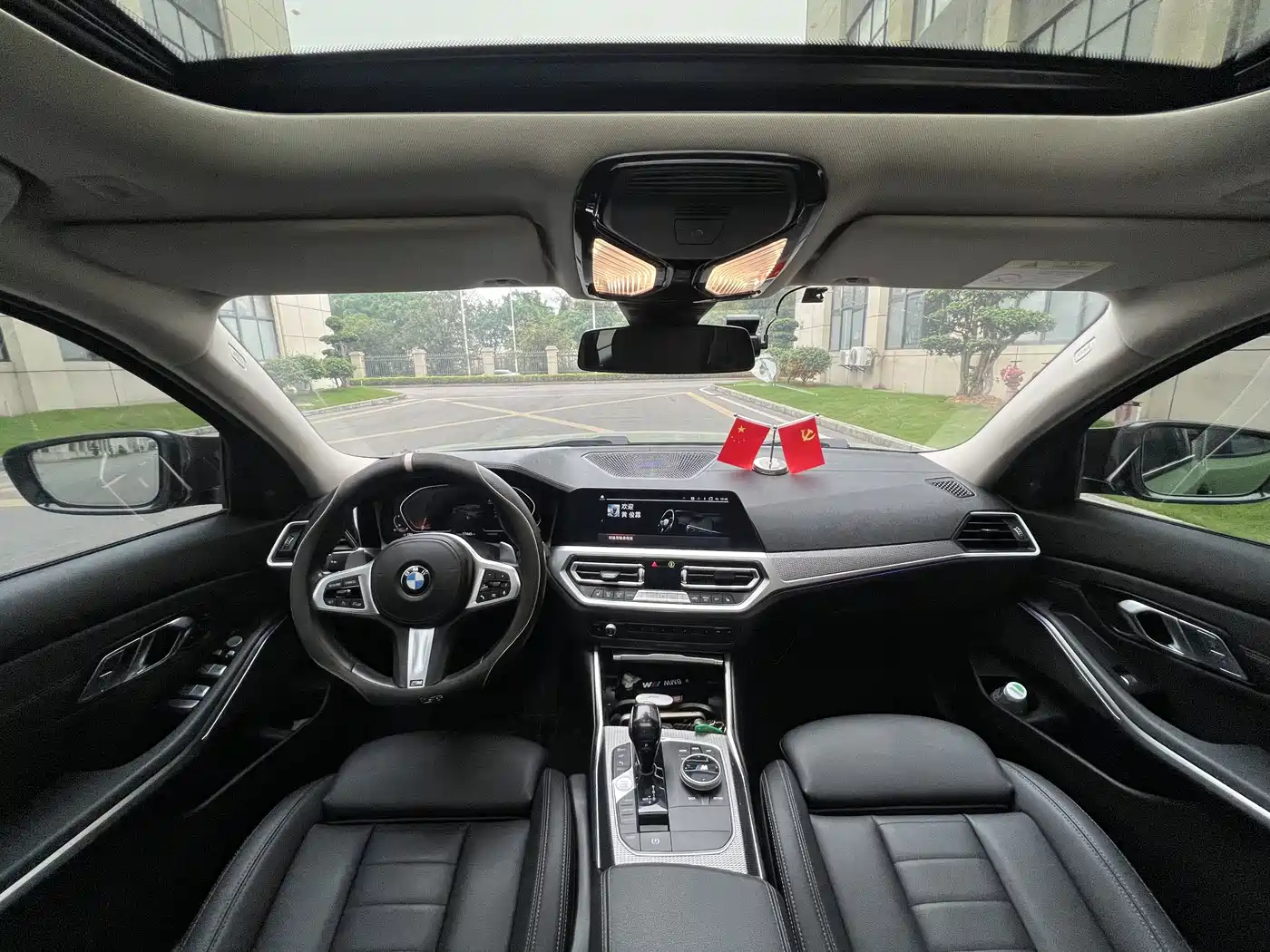 BMW 3 Series 2020 325Li M Sport Black Night Package фото 12