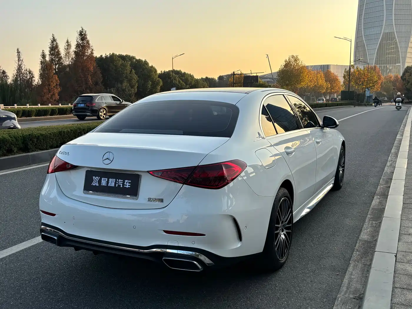 Mercedes-Benz C-Class 2024 Facelift C 260 L Sport фото 3