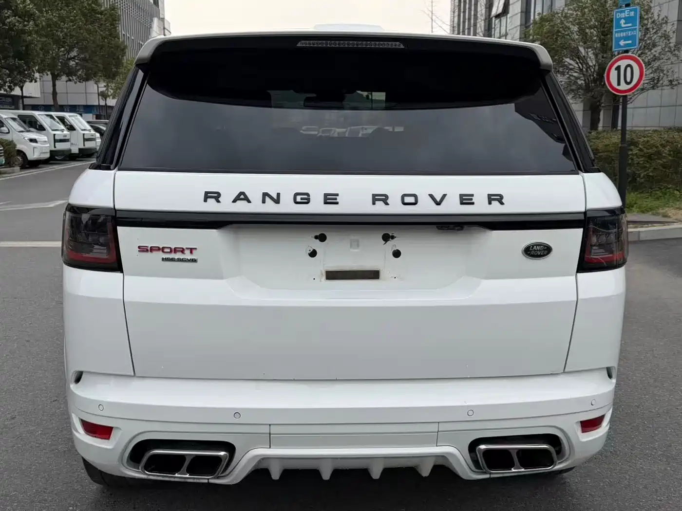 Land Rover Range Rover Sport 2016 Model 3.0 SDV6 HSE DYNAMIC фото 17