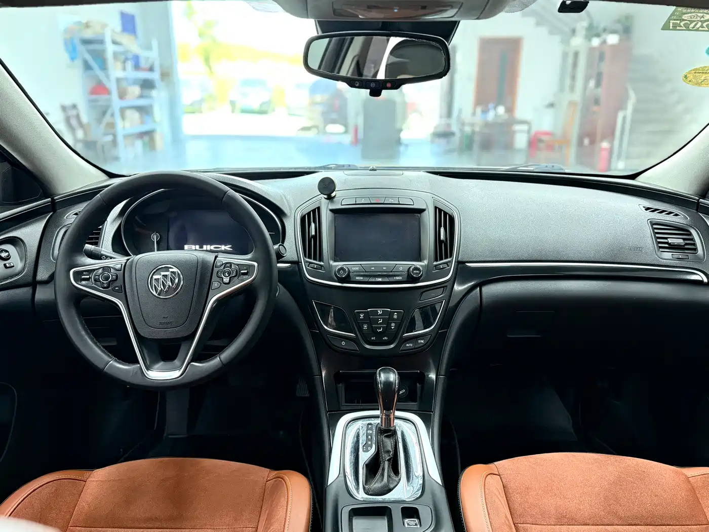 Buick Regal 2015 1.6T Elite Tech Edition фото 6