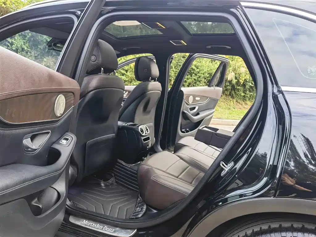 Mercedes-Benz GLC 2020 GLC 260 L 4MATIC Luxury фото 10