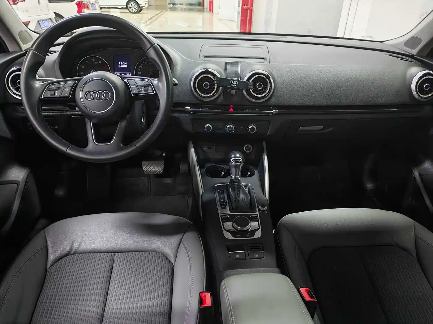 Audi A3 2018 30th Anniversary Sportback 35 TFSI Fashion фото 9