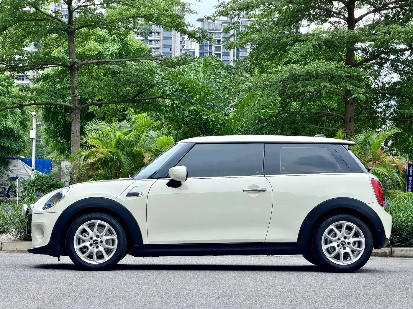 MINI 2019 Model 1.5T ONE PLUS фото 5