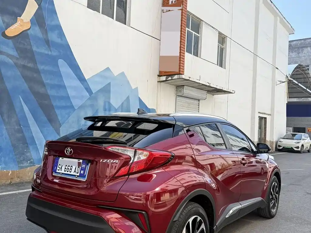 Toyota IZOA 2018 2.0L Yixuan Sunroof Edition China V фото 9