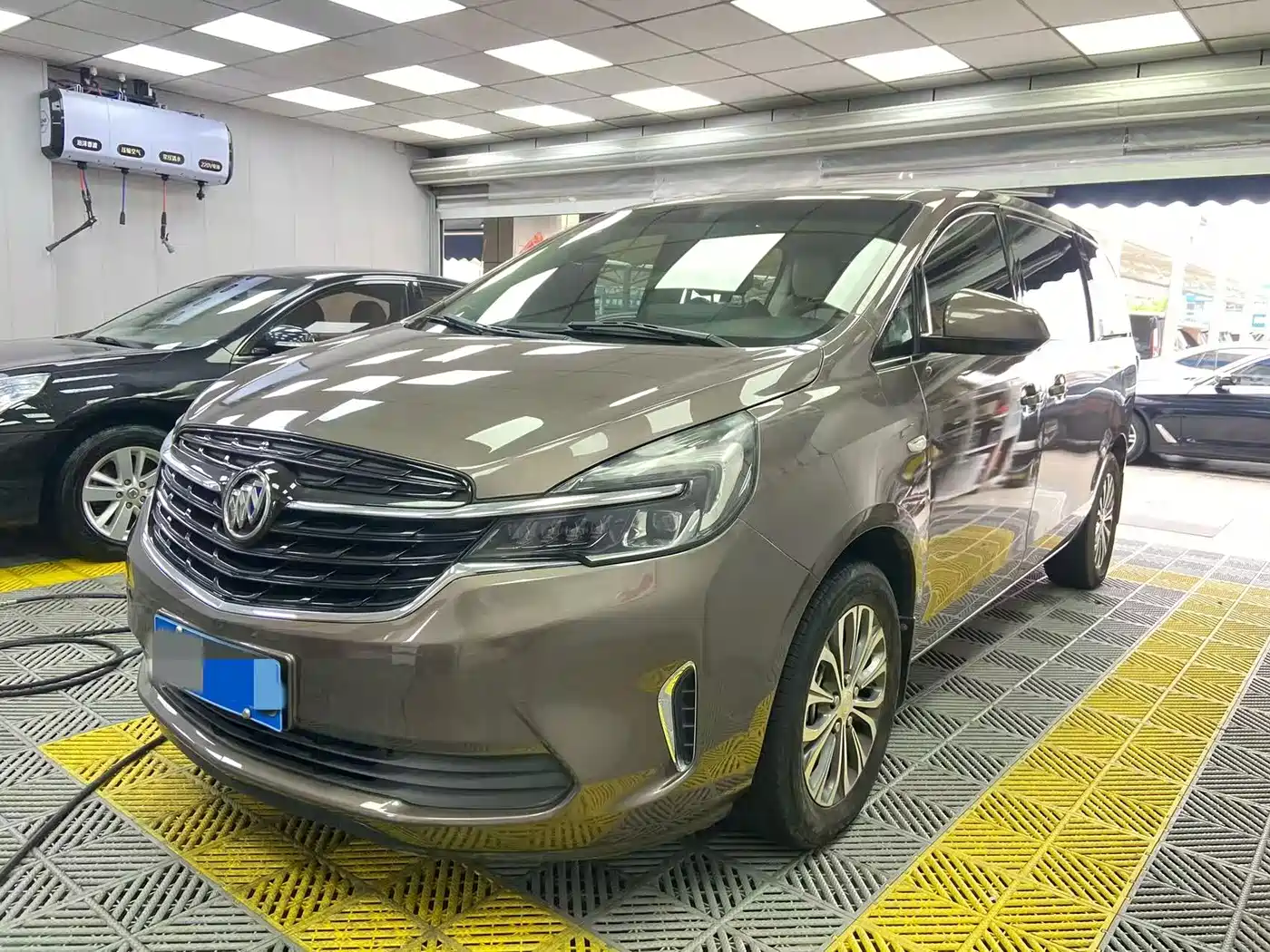 Buick GL8 2022 Land Business Class 652T Comfort