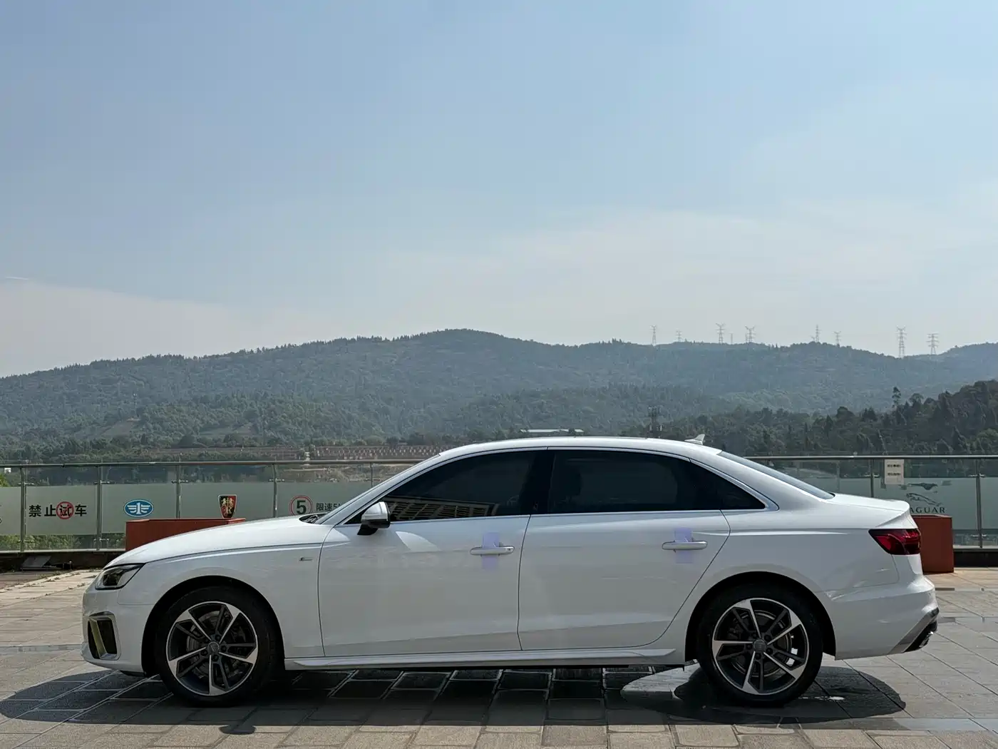 Audi A4L 2020 40 TFSI Fashion Dynamic Edition фото 10