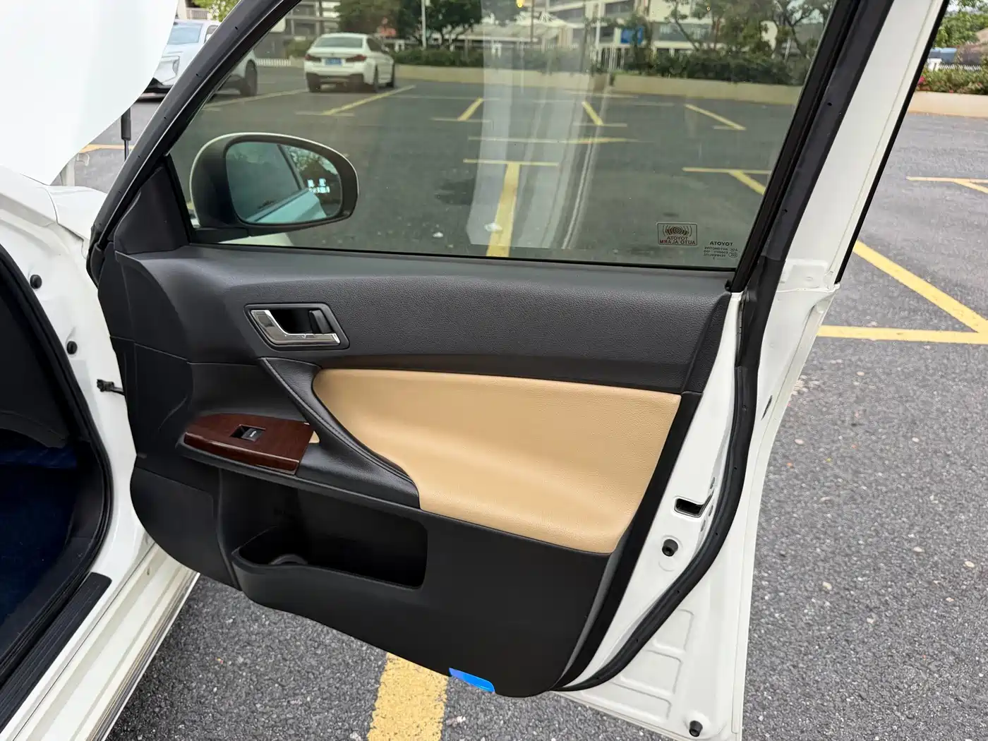 Toyota Reiz 2013 2.5V Premium Edition фото 19
