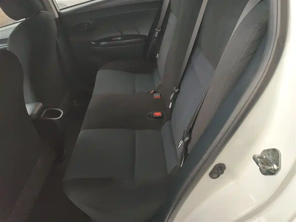 Toyota YARiS L Zhi Xiang 2017 1.5E CVT Charming Edition фото 17