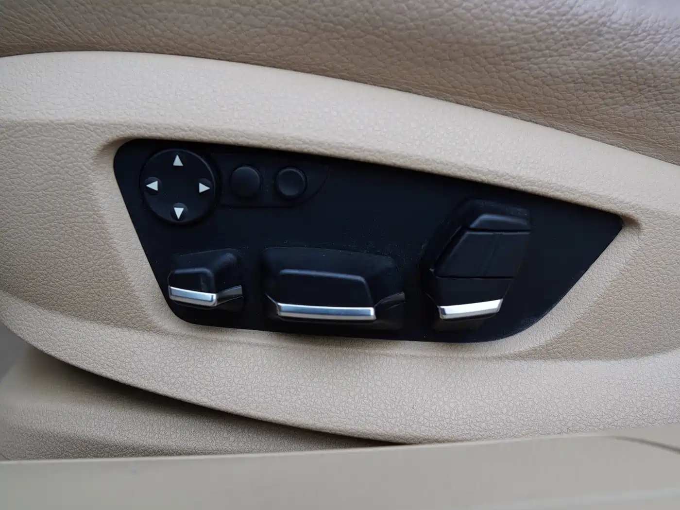 BMW 7 Series 2009 730Li Luxury фото 19