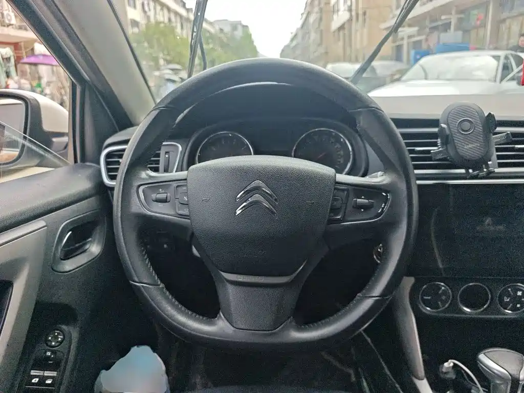 Citroën C3-XR 2016 2015 1.6L Automatic Pioneer