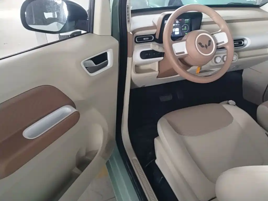 Wuling Motors Hongguang MINIEV 2026 2024 3rd Generation 215km Youth Edition