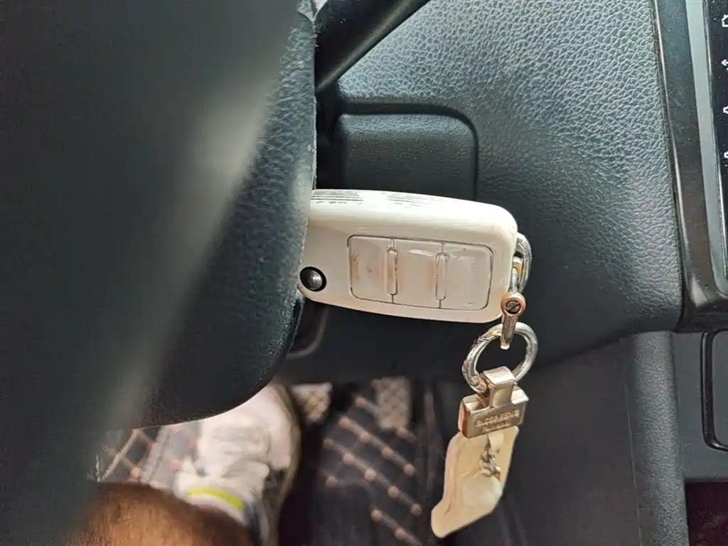 Volkswagen Polo 2016 1.4L Automatic Trend фото 17