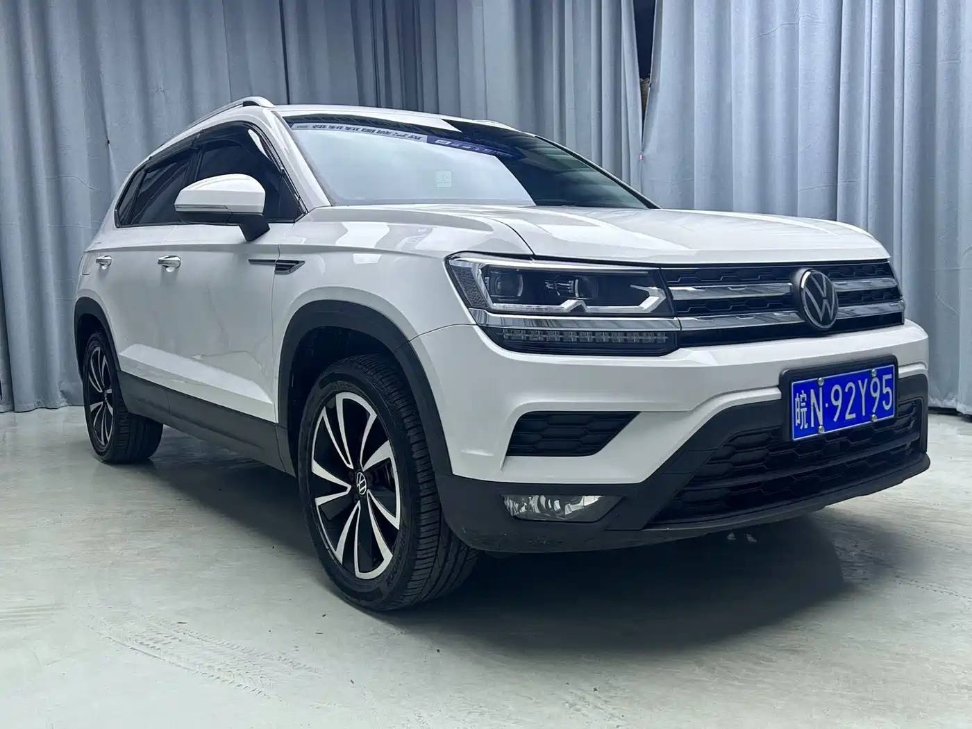 Volkswagen Tharu, миниатюра 3