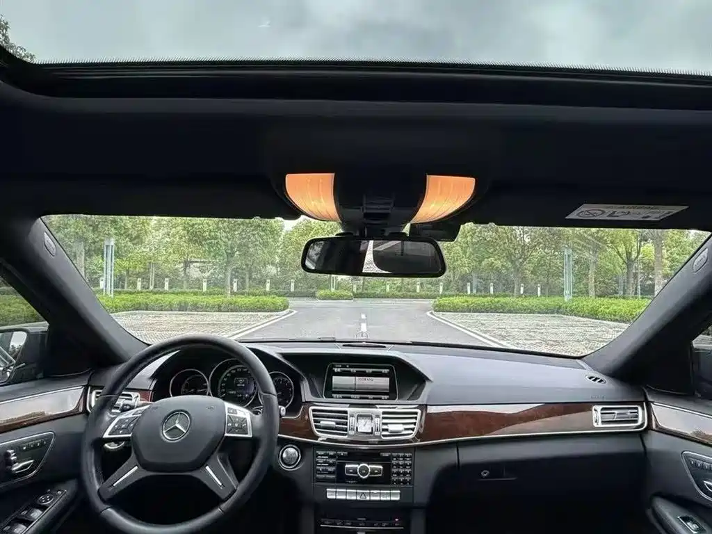 Mercedes-Benz E-Class 2015 E 200 L фото 15