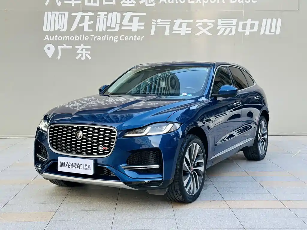 Фото 16 - Jaguar F-PACE