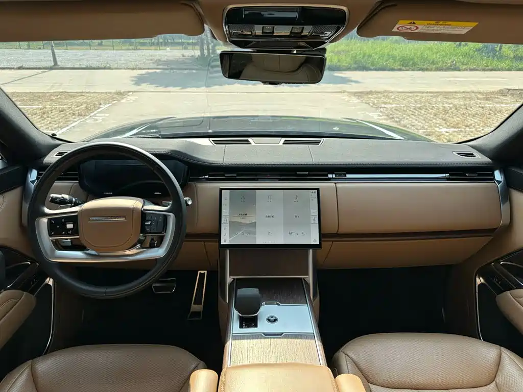 Land Rover Range Rover 2024 2024 3.0 L6 400PS Golden Age Extended 7-Seater