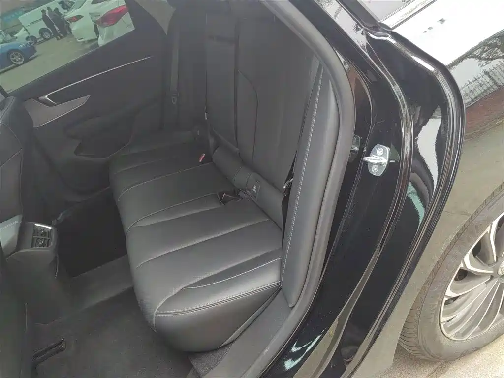 Buick LaCrosse 2023 28T Premium Edition фото 17