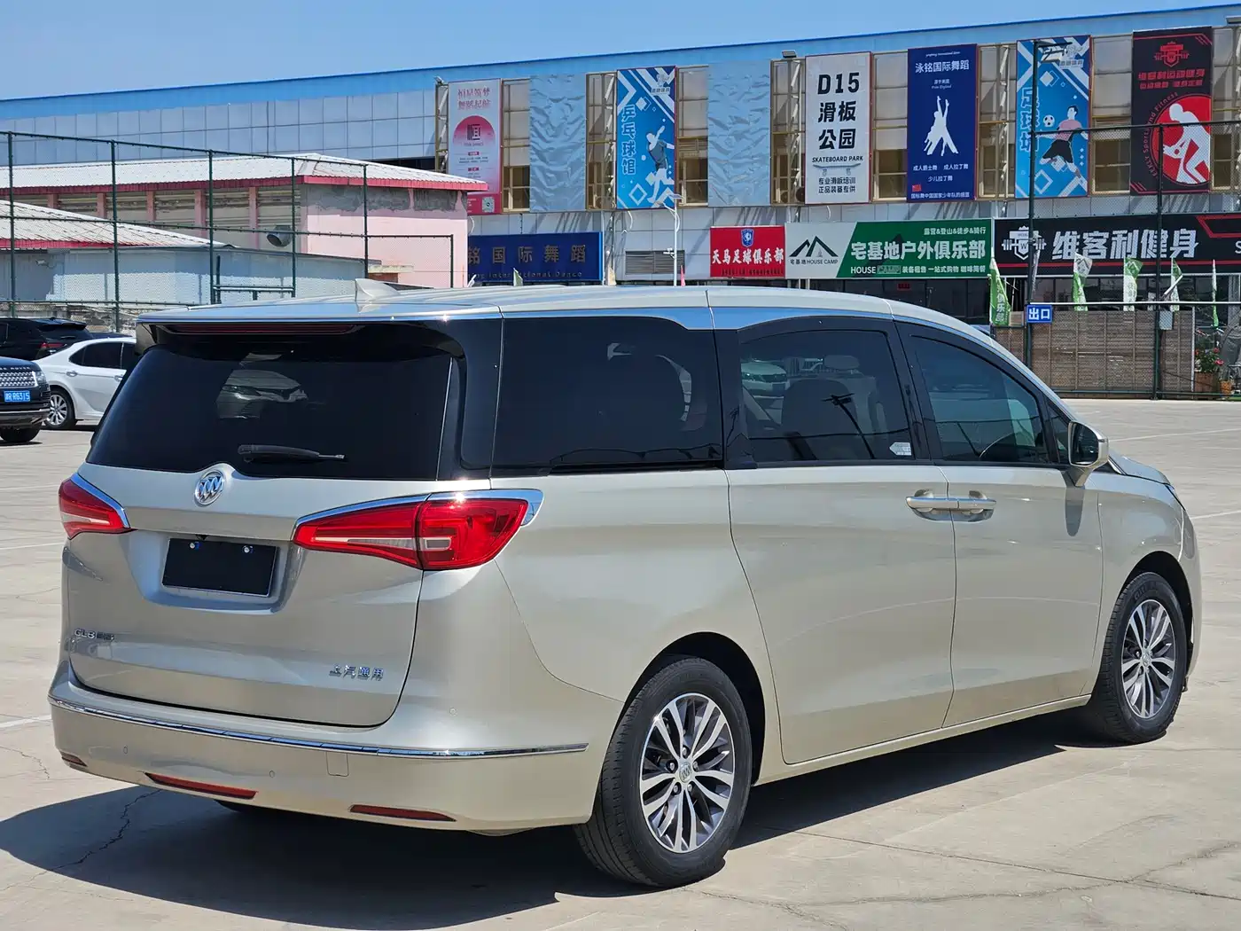 Buick GL8 2018 28T Luxury Model China VI фото 6