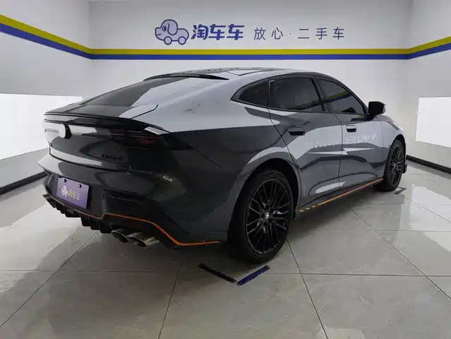Changan UNI-V 2025 2.0T Sport Version — фото 3