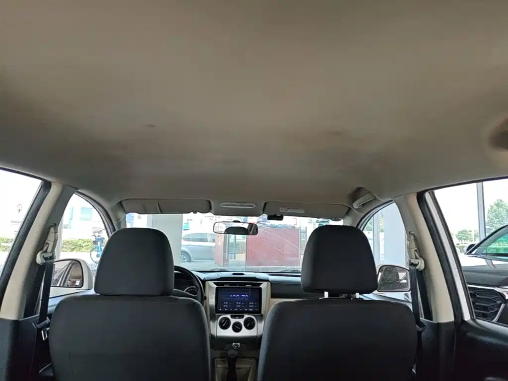 Venucia R50 2014 2013 1.6L Manual Fashion