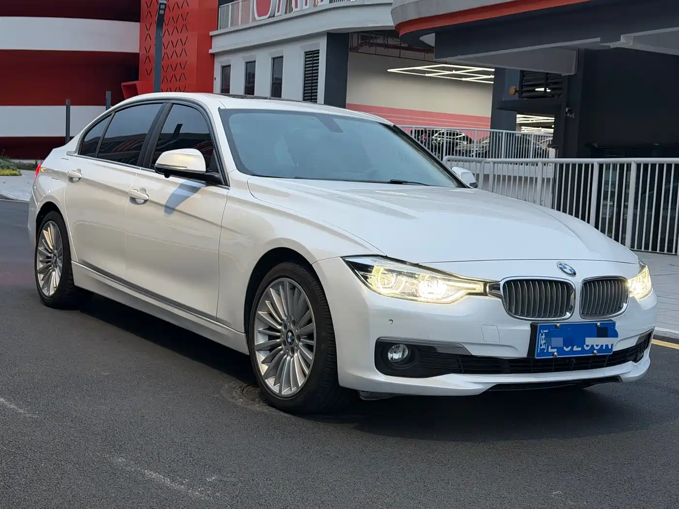BMW 3 Series 2018 320Li Fashion Style фото 3