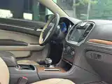 صورة 6 - Chrysler 300C (Import)