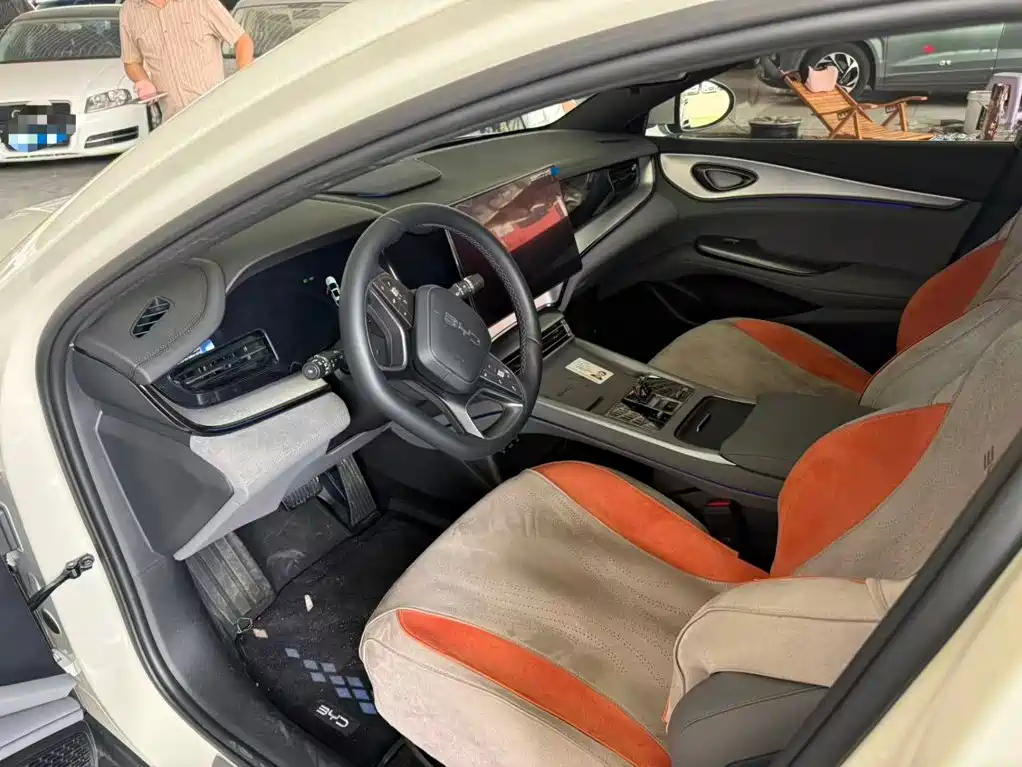 BYD Seal 07 DM-i 2025 2025 Smart Drive Edition DM-i 1.5L 125km Luxury