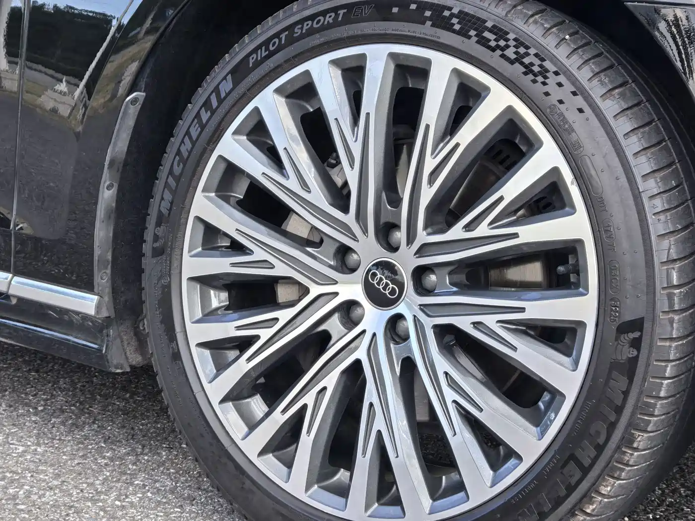 Audi A8 2024 2024 Model A8L 50 TFSI quattro Premium Selection