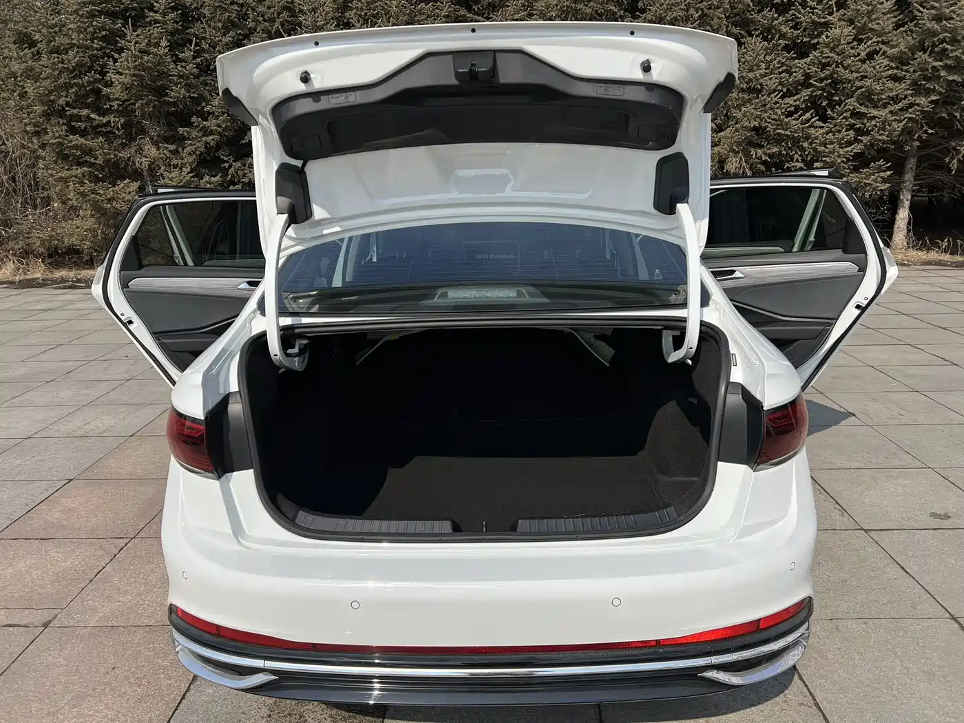 Volkswagen Sagitar 2023 280TSI DSG Beyond Lite фото 7