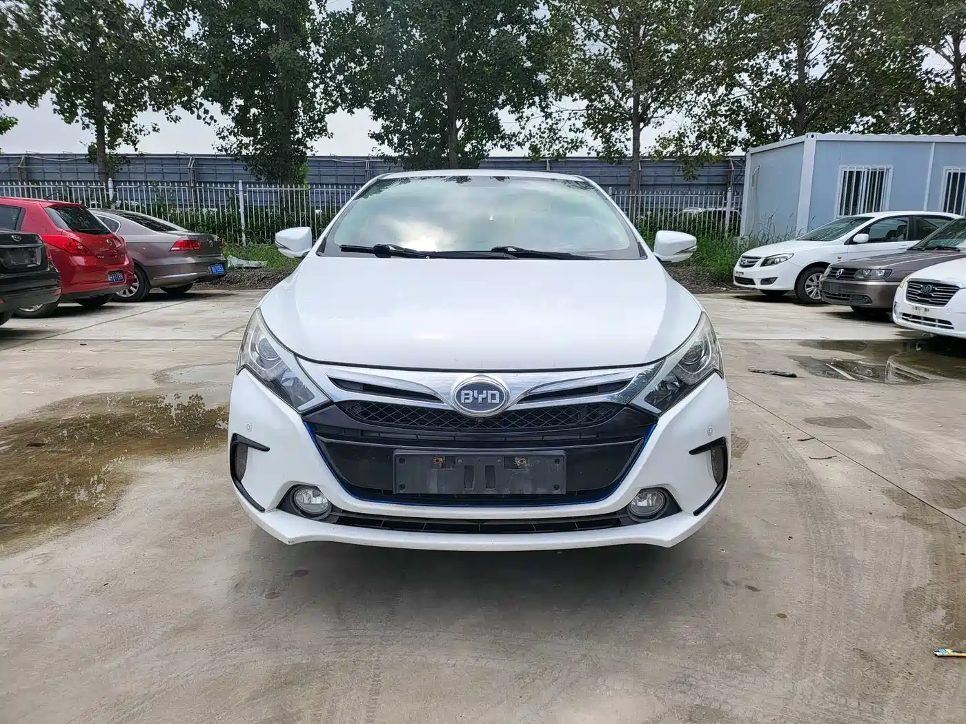 BYD Qin New Energy 2015 2014 1.5T Cool Black Knight Flagship