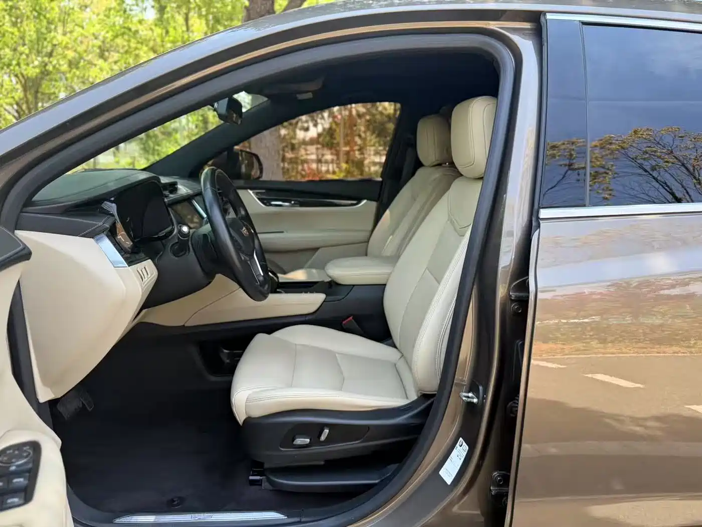 Cadillac XT5 2016 28T AWD Technology Model фото 7