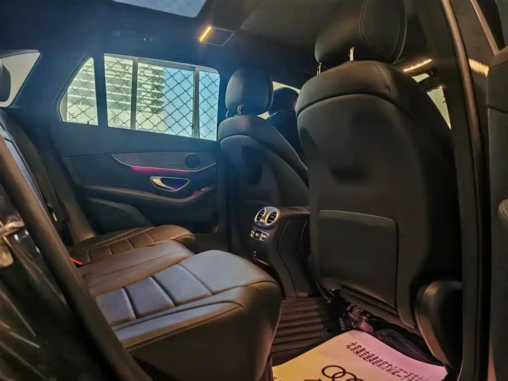 Mercedes-Benz GLC 2021 GLC 260 L 4MATIC Luxury фото 4
