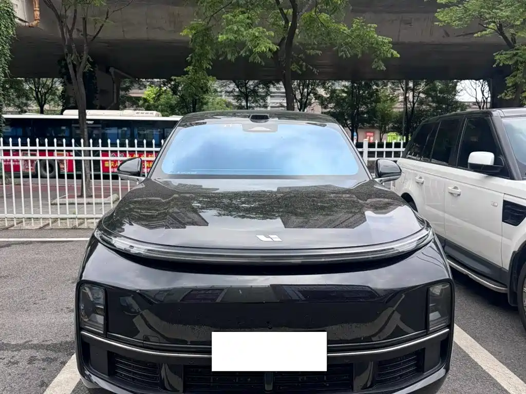 Li Auto Li L8 2025 Max Smart Renewal Edition