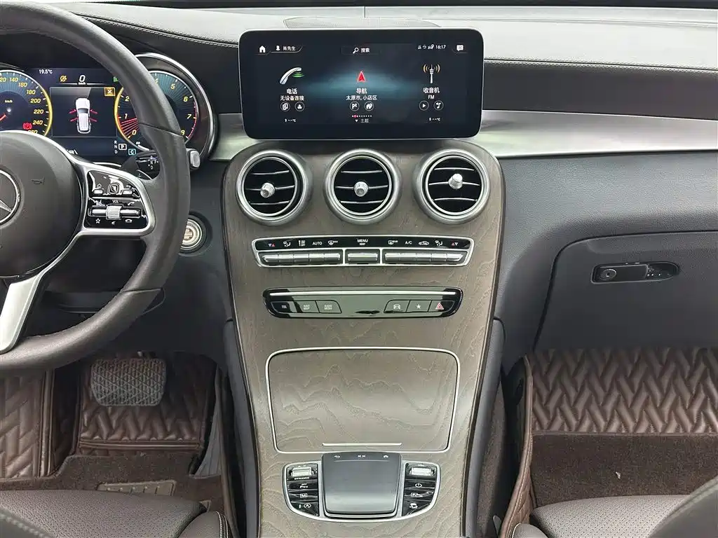 Mercedes-Benz GLC 2022 GLC 300 L 4MATIC Dynamic Collector's Edition фото 10
