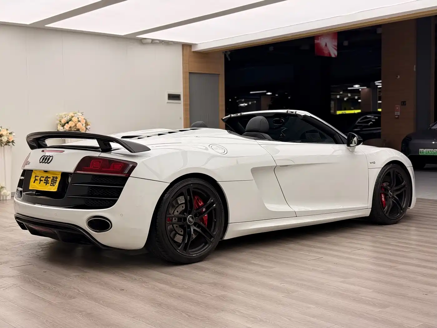 Audi R8 2011 Spyder 5.2 FSI quattro фото 11